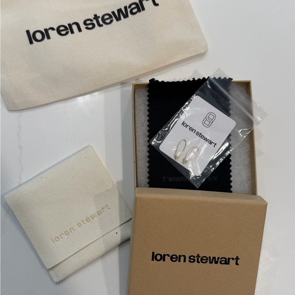 NWT Loren Stewart Mini Safety Pin Earrings - Picture 5 of 6